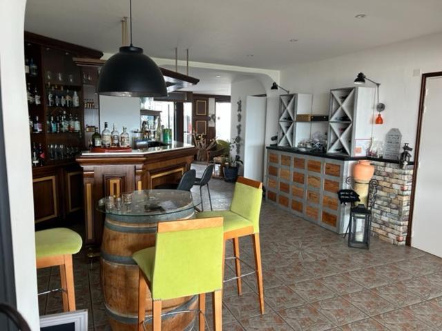 Le Bel Vue Hotel Le Cergne Eksteriør billede